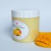 Texture onctueuse du beurre corporel mangue, beurre de karité naturel parfum mangue pour peaux sèches