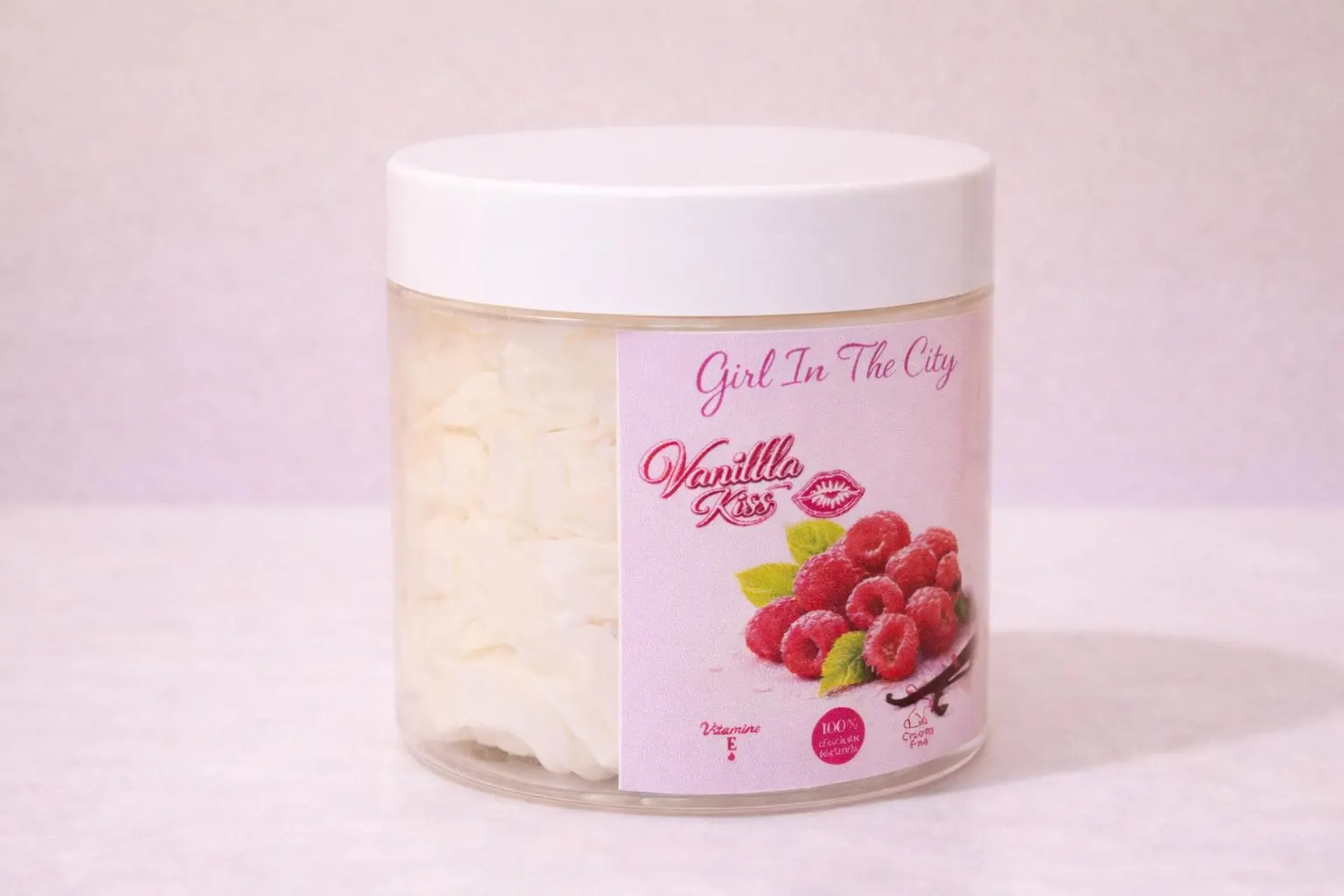 Beurre corporel fouetté vanille framboise Girl in the City — chantilly de karité texture aérienne