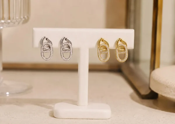 Boucles d'oreilles maillons avec strass