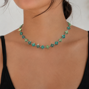 Collier princesse vert émeraude doré ou argenté