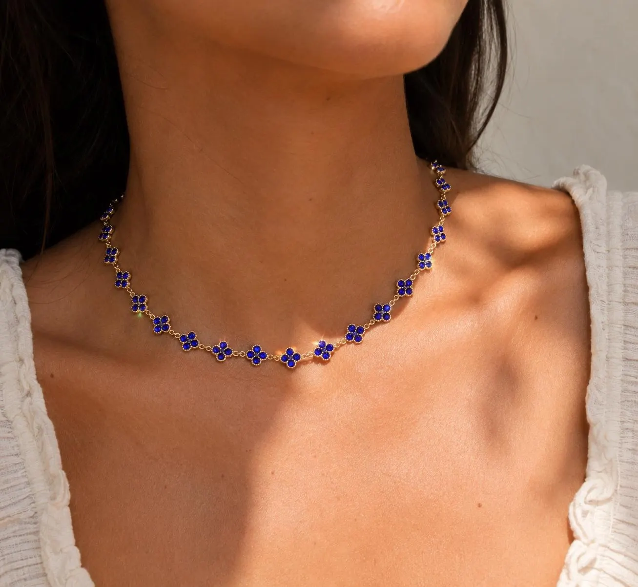collier princesse bleu marine 1