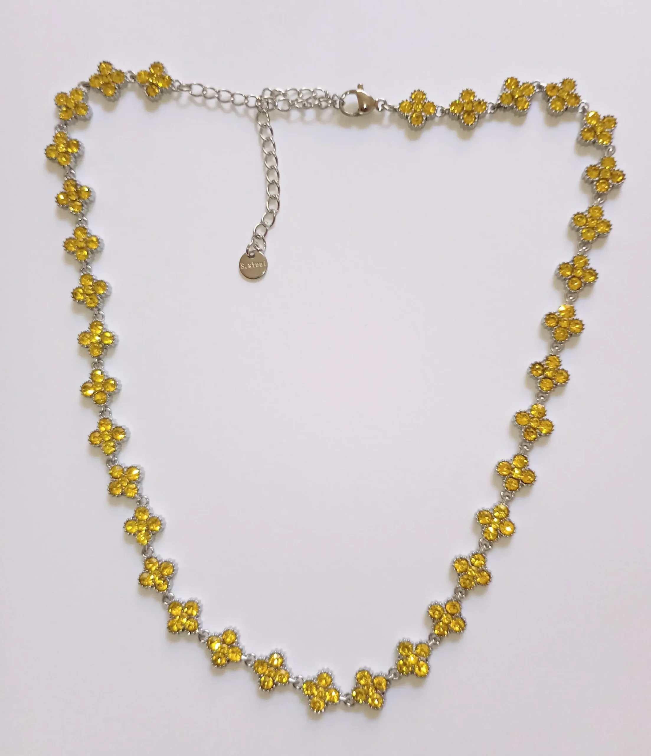 collier princesse jaune 1