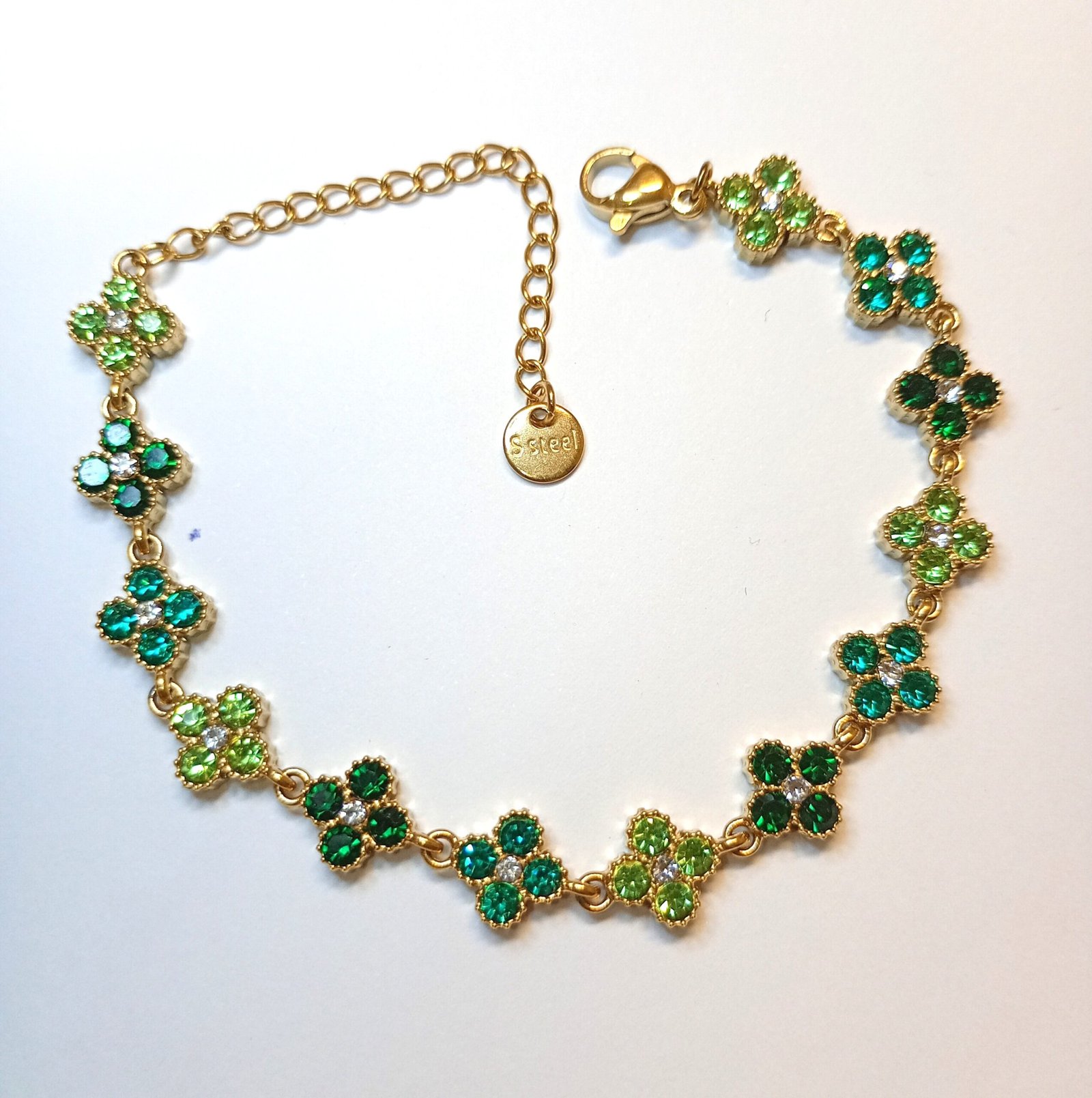 Kleeblatt-Armband in Smaragdgrün, Tannengrün und Hellgrün